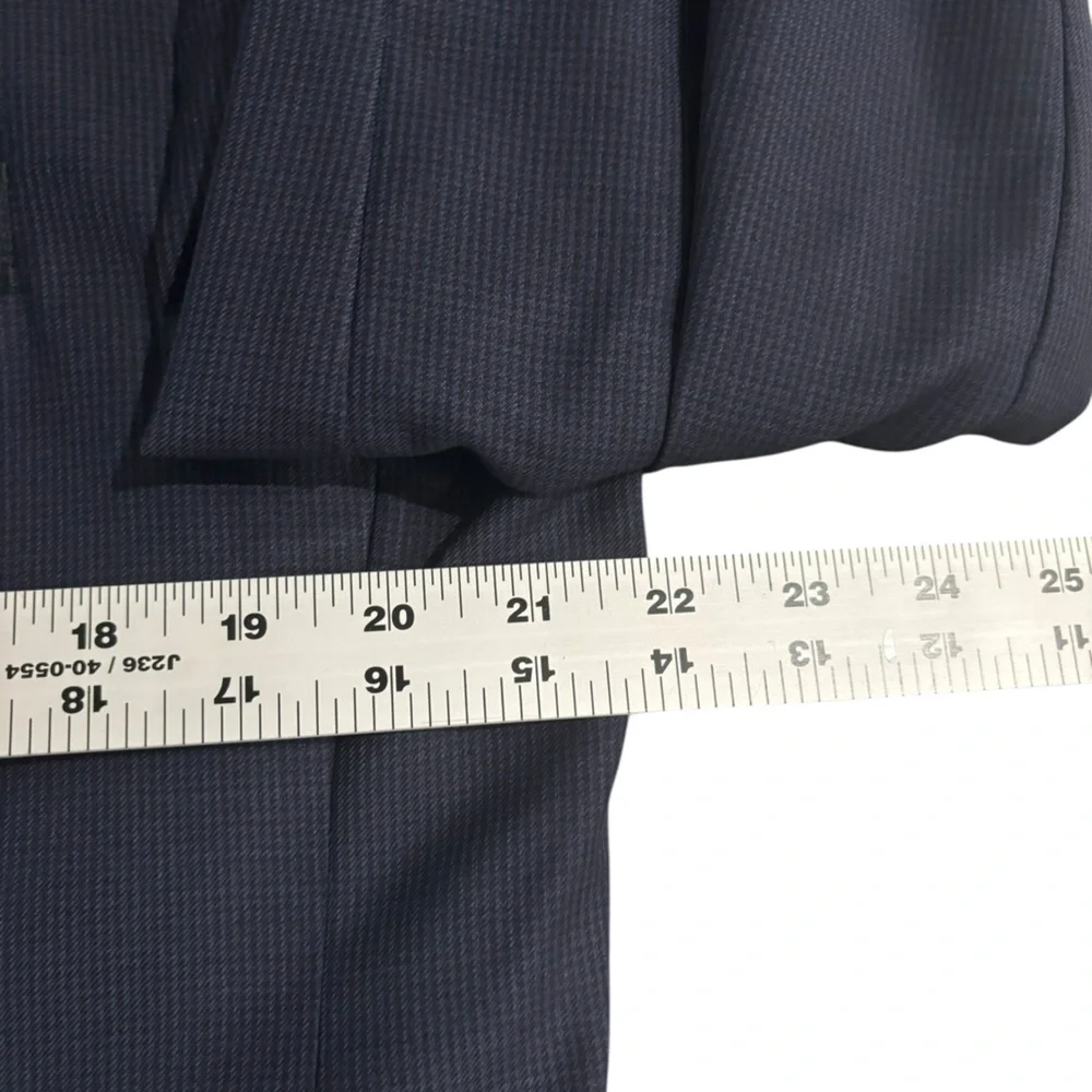 Jos. A Bank Men’s Navy Tailored Fit Blazer Sports Coat Jacket-size 44L - Picture 6 of 7